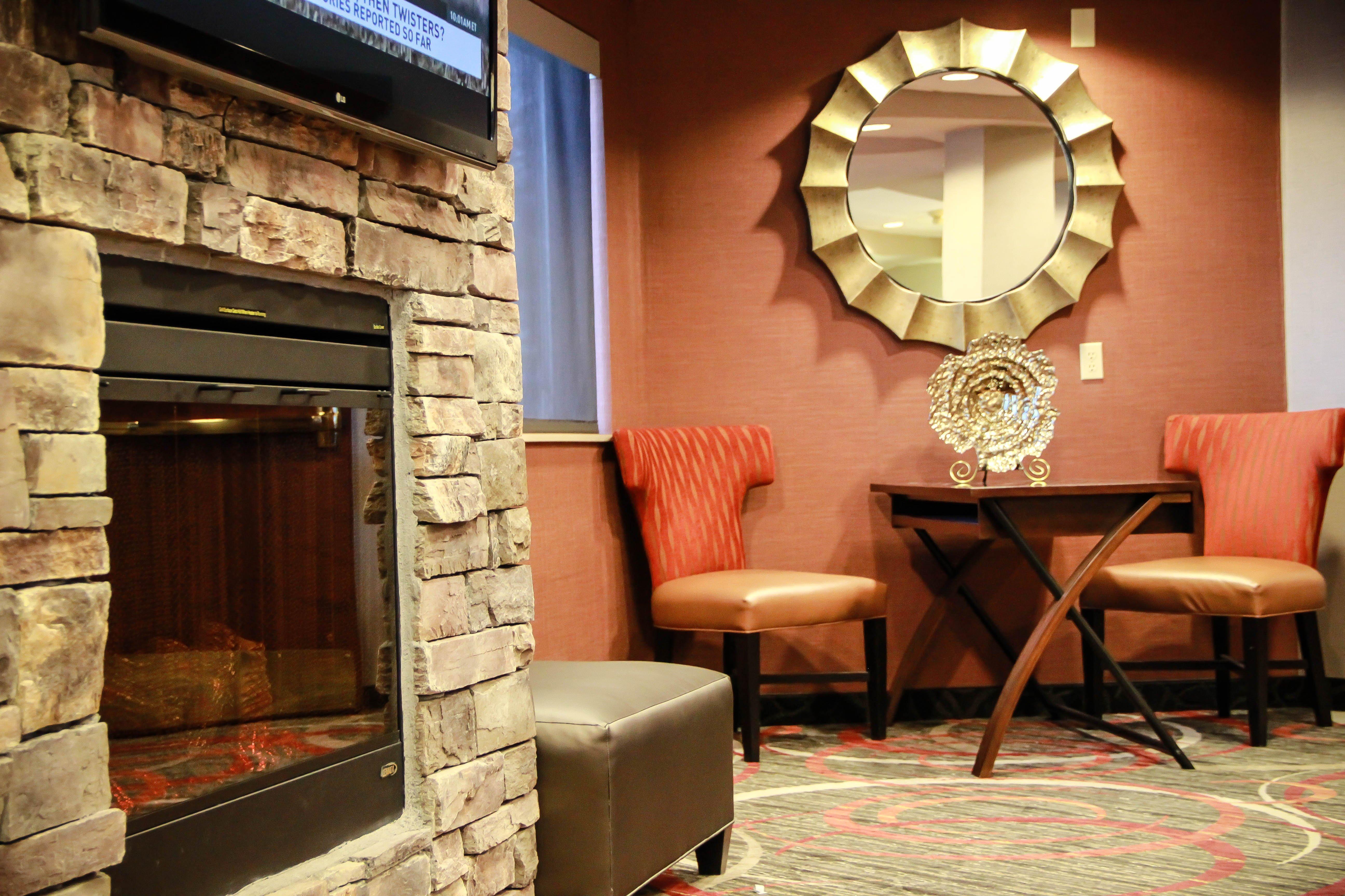 Hilton Garden Inn Colorado Springs Airport Exterior photo