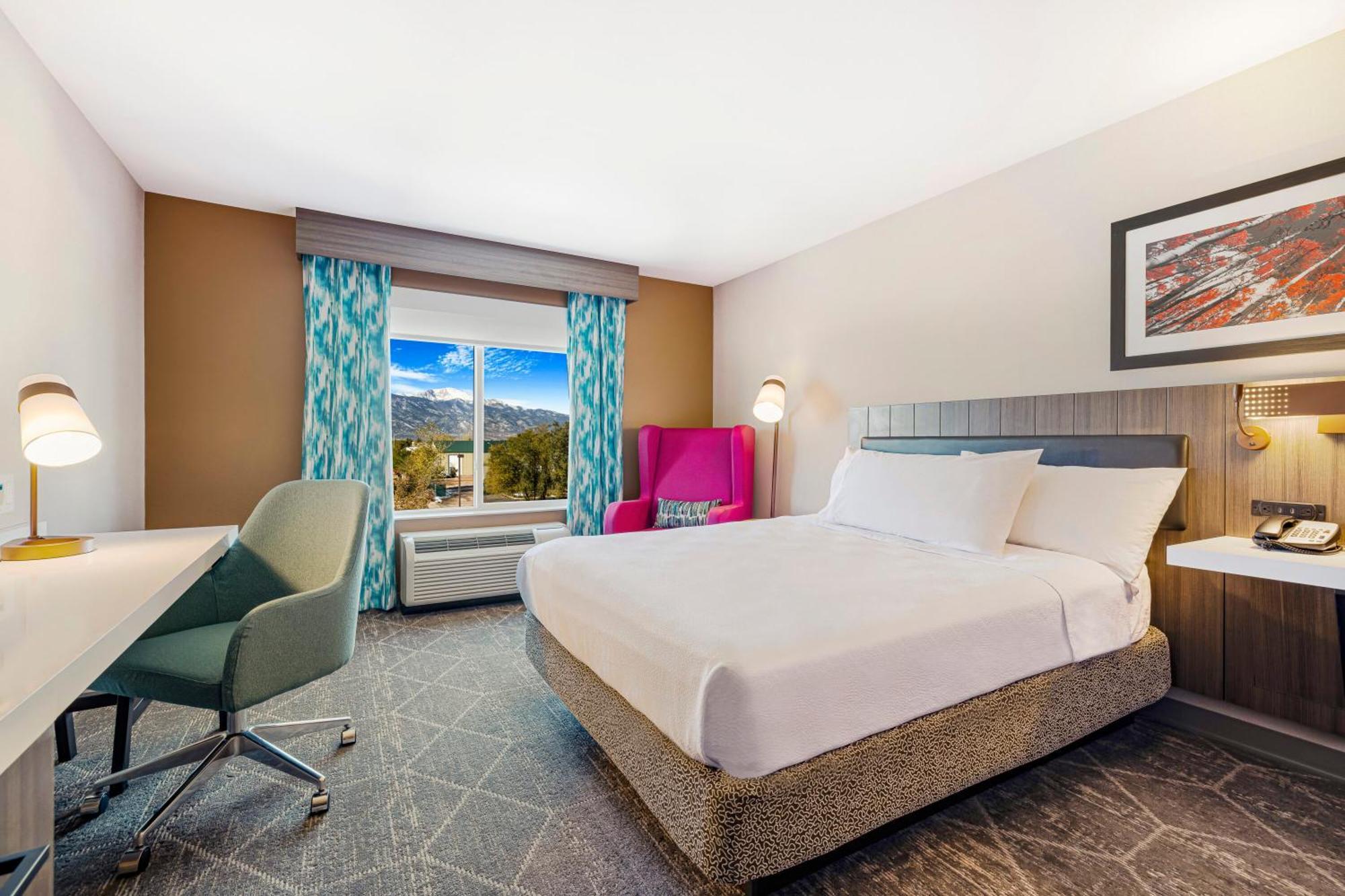 Hilton Garden Inn Colorado Springs Airport Exterior photo