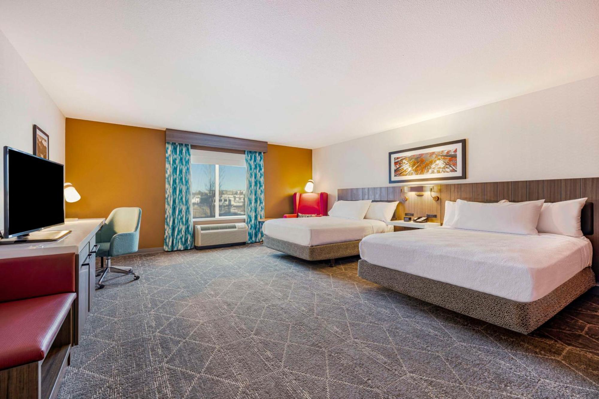 Hilton Garden Inn Colorado Springs Airport Exterior photo